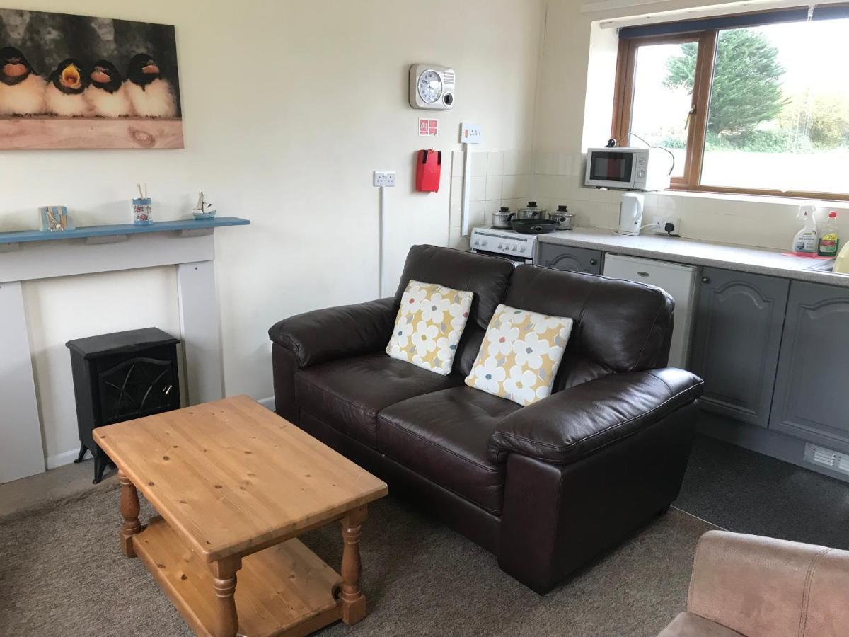 Court Farm Holiday Bungalows Ltd Watchet Exteriör bild