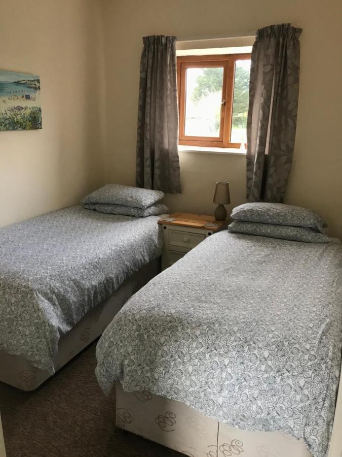 Court Farm Holiday Bungalows Ltd Watchet Exteriör bild