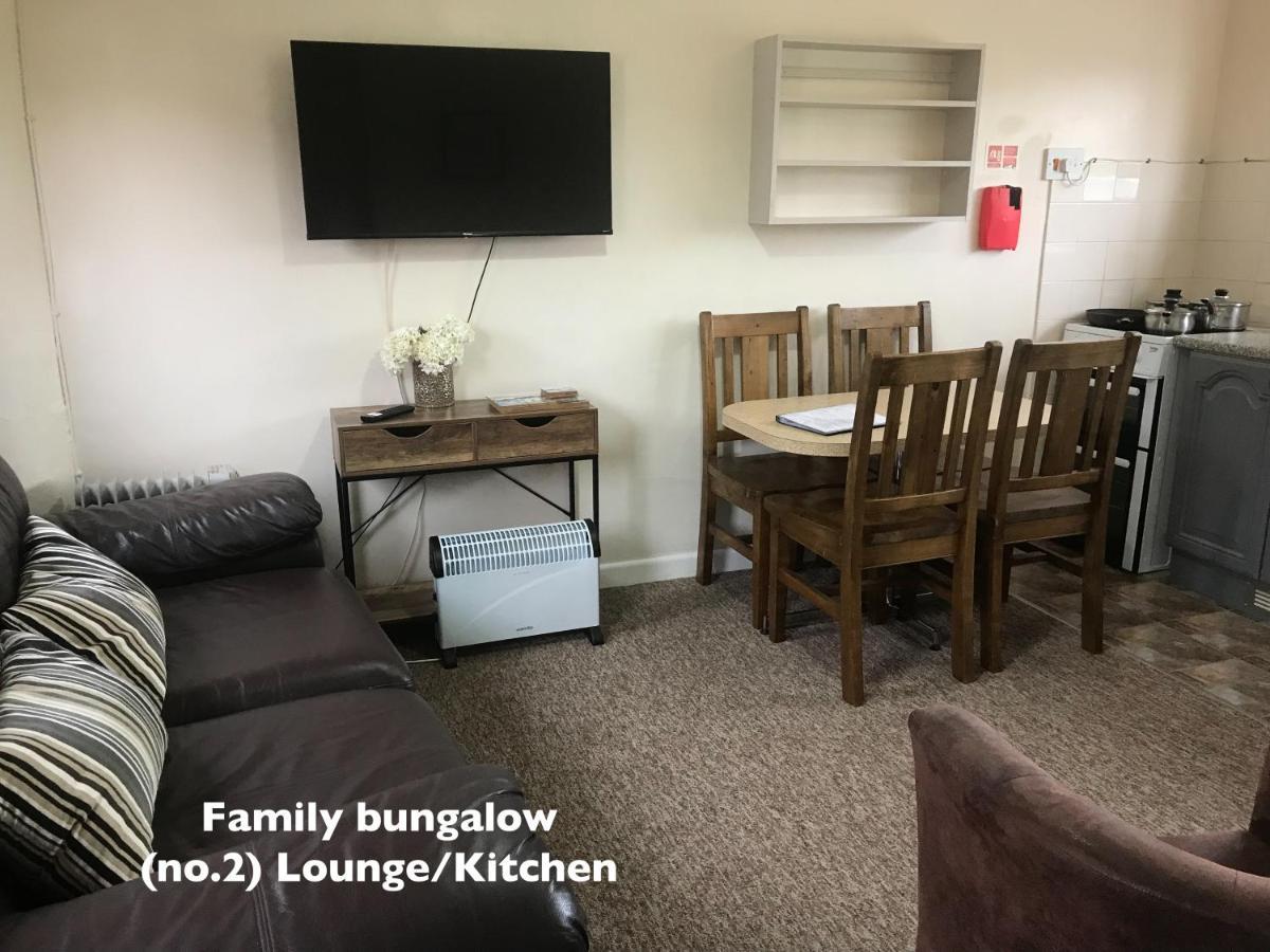 Court Farm Holiday Bungalows Ltd Watchet Exteriör bild