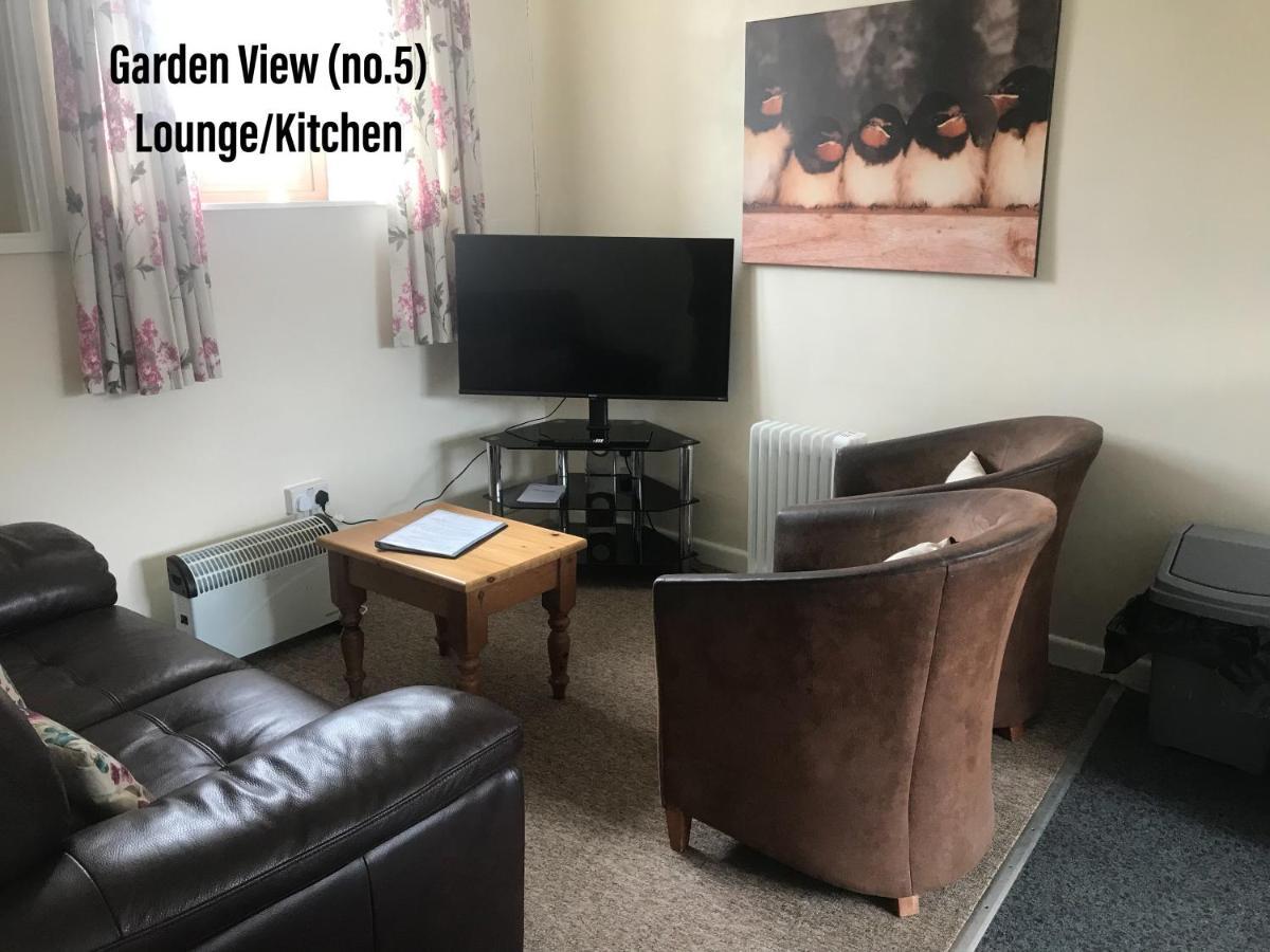 Court Farm Holiday Bungalows Ltd Watchet Exteriör bild